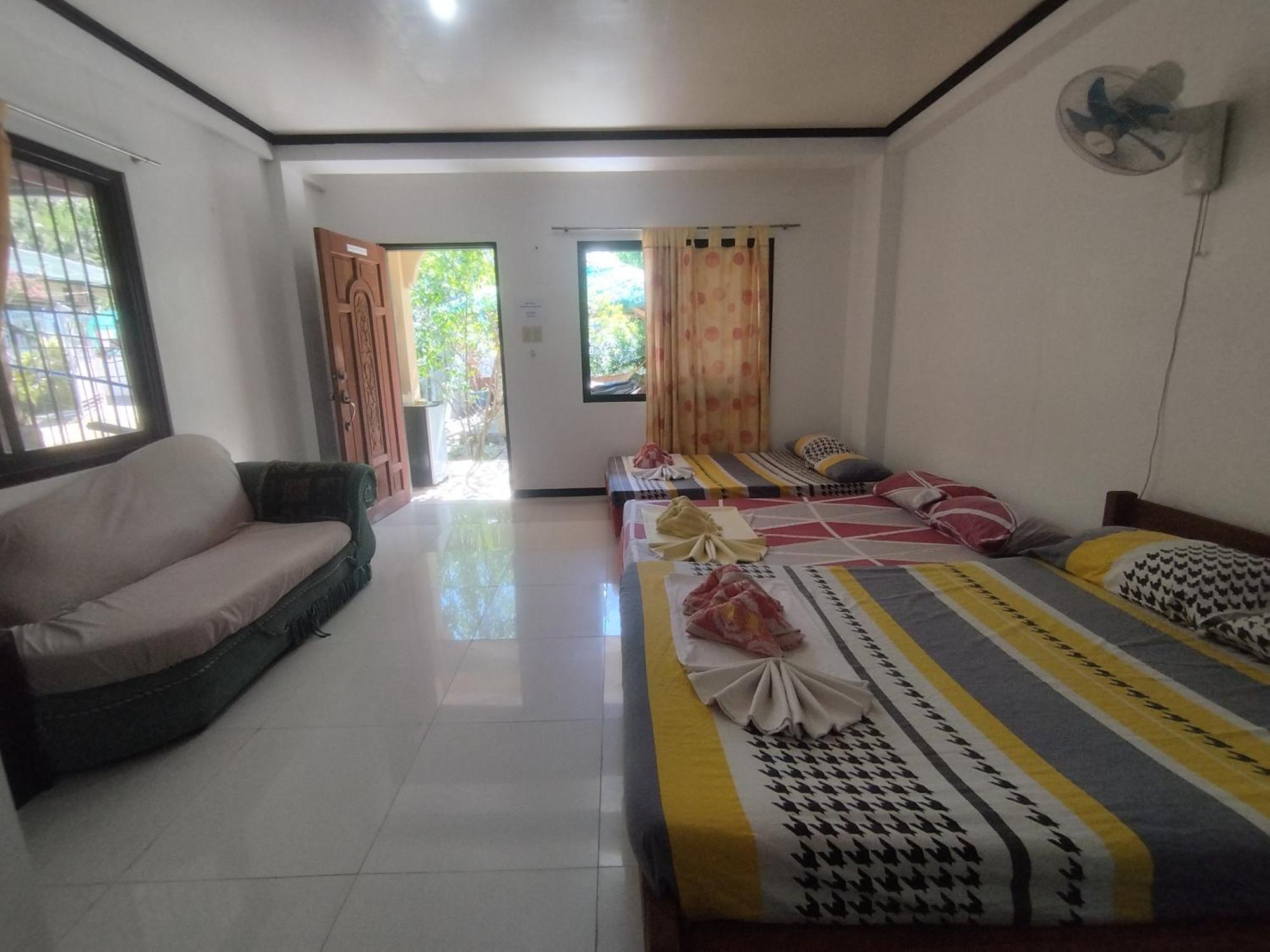 Riverside At Aninuan Accommodation And Food Puerto Galera Exterior foto